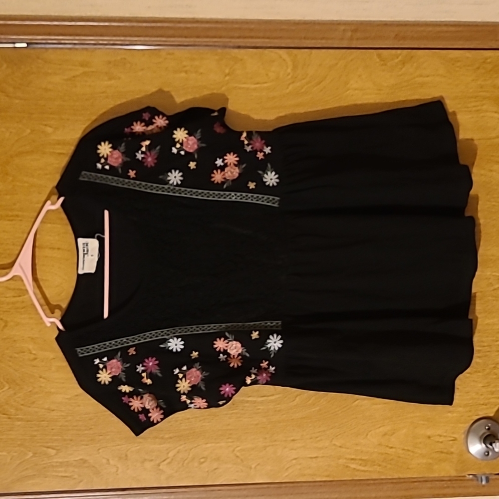 Savanna Jane floral lace peplum top super cute boutique style size small S